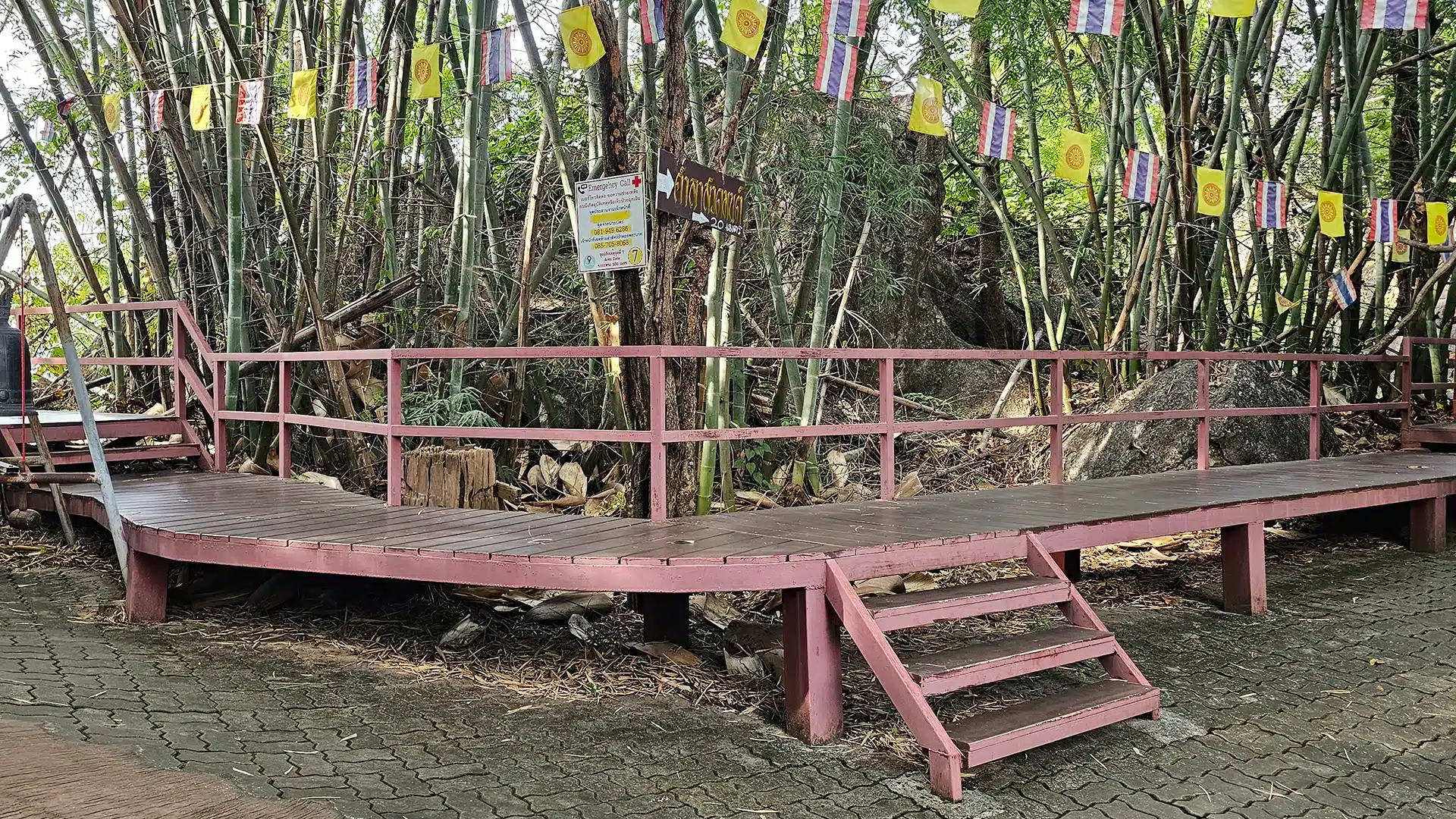 Floating Pagodas 14 | Sehenswürdigkeiten in Chiang Mai