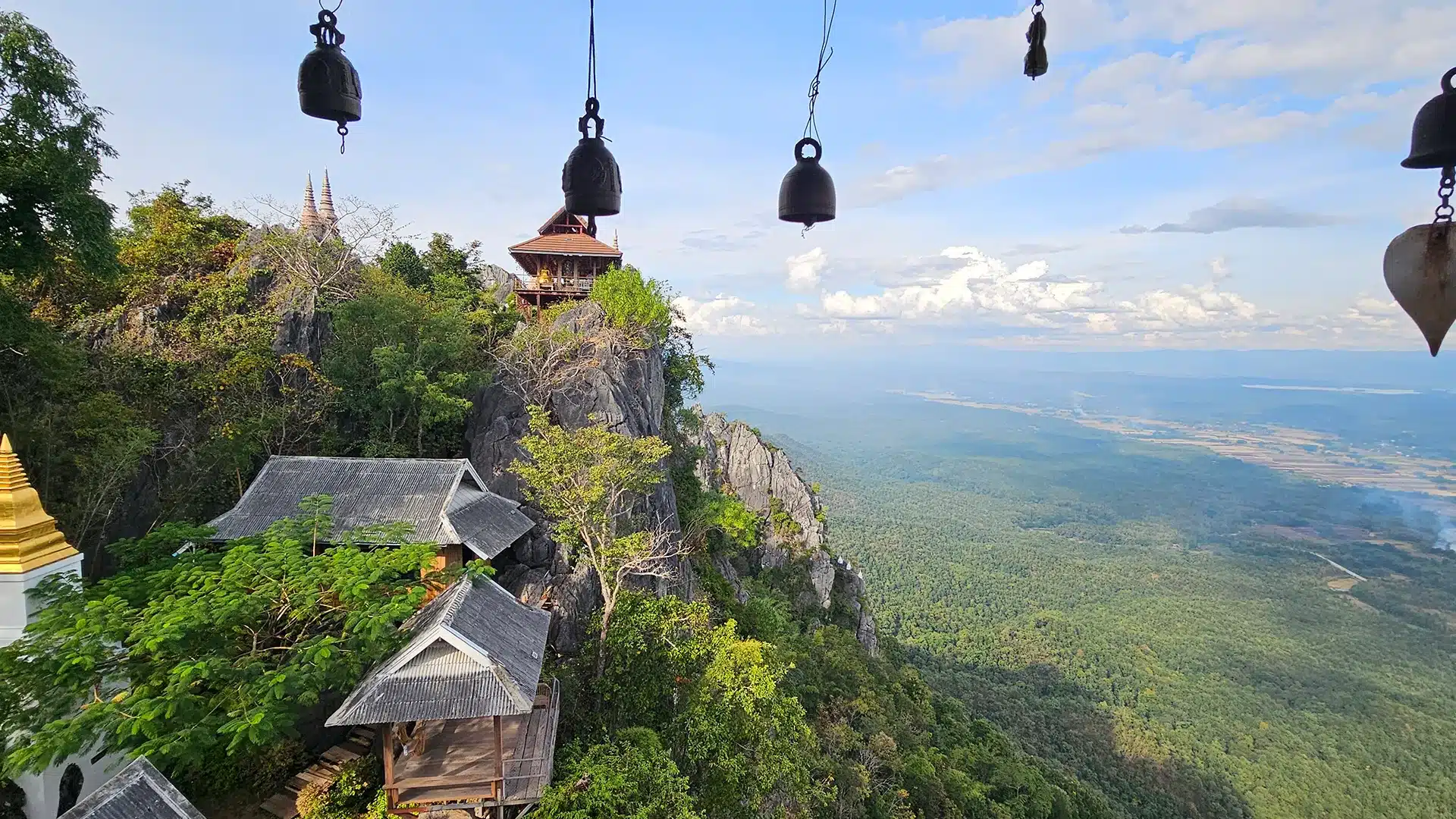 Floating Pagodas 16 | Sehenswürdigkeiten in Chiang Mai