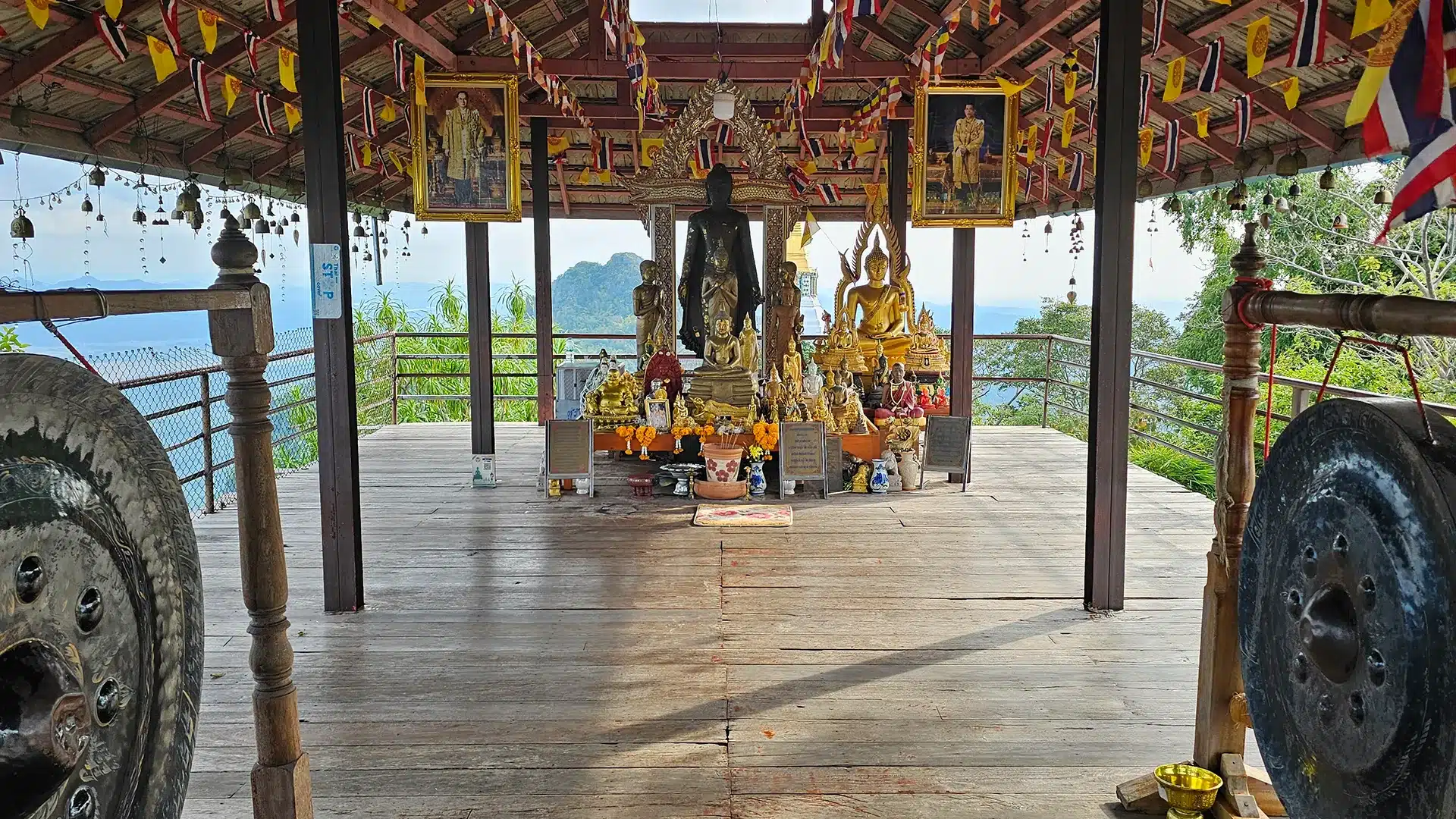 Floating Pagodas 22 | Sehenswürdigkeiten in Chiang Mai